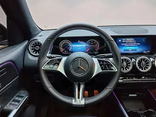 Mercedes-Benz GLB 2024 GLB 220 Estilo de moda interior foto 14 Mercedes-Benz GLB 2024 GLB 220 Estilo de moda interior foto 14