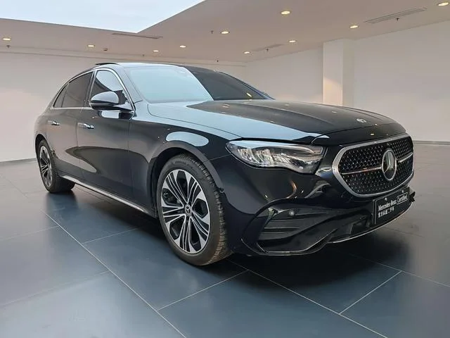 Mercedes-Benz E-Class 2024 E 300 L Fashionable sports car exterior photo 2 Mercedes-Benz E-Class 2024 E 300 L Fashionable sports car exterior photo 2
