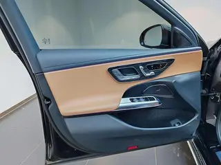 Mercedes-Benz E-Class 2024 E 300 L Fashionable sports car interior photo 11 Mercedes-Benz E-Class 2024 E 300 L Fashionable sports car interior photo 11