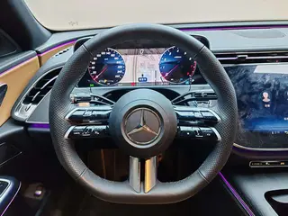 Mercedes-Benz E-Class 2024 E 300 L Fashionable sports car interior photo 16 Mercedes-Benz E-Class 2024 E 300 L Fashionable sports car interior photo 16