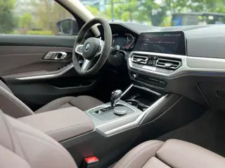 BMW 3 Series 2021 Reforma 325i M Traje nocturno deportivo Yao interior foto 10 BMW 3 Series 2021 Reforma 325i M Traje nocturno deportivo Yao interior foto 10