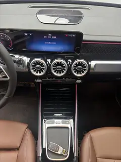Mercedes-Benz GLB 2024 Reforma GLB 220 Dinámico interior foto 13 Mercedes-Benz GLB 2024 Reforma GLB 220 Dinámico interior foto 13
