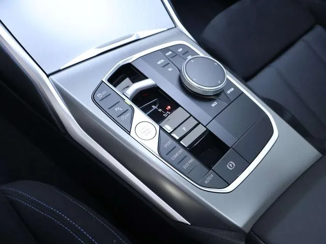 BMW 2 Series 2025 225i Coupe M Sports Night Suit interior photo 12 BMW 2 Series 2025 225i Coupe M Sports Night Suit interior photo 12
