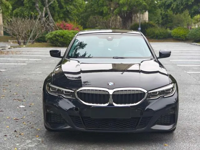 BMW 3 Series 2021 325Li M Sports suit exterior photo 2 BMW 3 Series 2021 325Li M Sports suit exterior photo 2