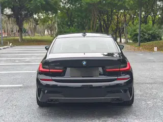 BMW 3 Series 2021 325Li M Sports suit interior photo 8 BMW 3 Series 2021 325Li M Sports suit interior photo 8