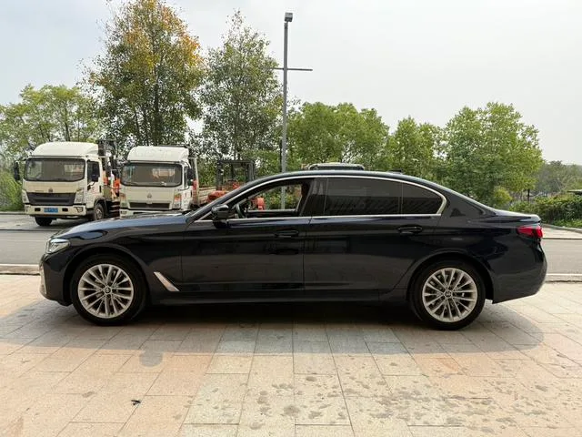 BMW 5 Series 2022 Restyling 525Li Luxury Set exterior photo 4 BMW 5 Series 2022 Restyling 525Li Luxury Set exterior photo 4