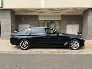 BMW 5 Series 2022 Restyling 525Li Luxury Set exterior photo 5 BMW 5 Series 2022 Restyling 525Li Luxury Set exterior photo 5