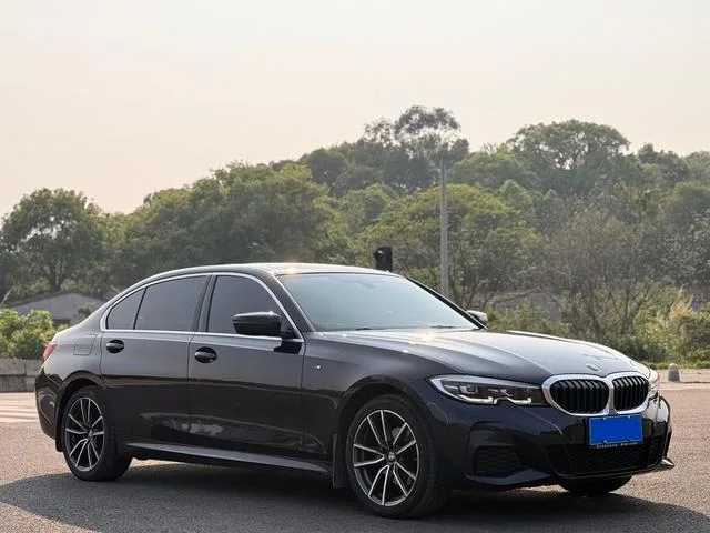 BMW 3 Series 2022 320Li M Sports suit exterior photo 3 BMW 3 Series 2022 320Li M Sports suit exterior photo 3