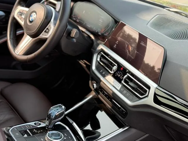 BMW 3 Series 2022 320Li M Sports suit interior photo 15 BMW 3 Series 2022 320Li M Sports suit interior photo 15