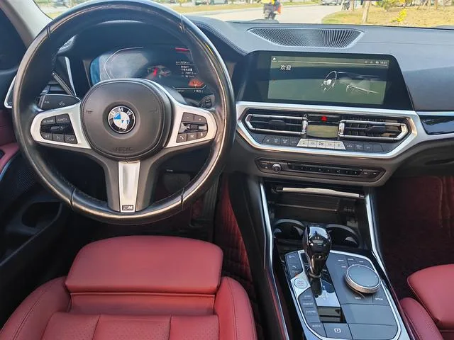 BMW 3 Series 2021 Deuxième lifting 320Li M Ensemble de sport intérieur photo 14 BMW 3 Series 2021 Deuxième lifting 320Li M Ensemble de sport intérieur photo 14