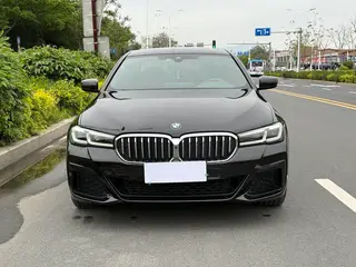 BMW 5 Series 2022 Second change 530Li Premium Class M Sports suit exterior photo 2 BMW 5 Series 2022 Second change 530Li Premium Class M Sports suit exterior photo 2