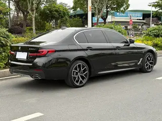 BMW 5 Series 2022 Second change 530Li Premium Class M Sports suit exterior photo 6 BMW 5 Series 2022 Second change 530Li Premium Class M Sports suit exterior photo 6