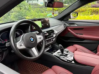 BMW 5 Series 2022 Second change 530Li Premium Class M Sports suit interior photo 10 BMW 5 Series 2022 Second change 530Li Premium Class M Sports suit interior photo 10