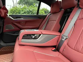 BMW 5 Series 2022 Second change 530Li Premium Class M Sports suit interior photo 14 BMW 5 Series 2022 Second change 530Li Premium Class M Sports suit interior photo 14