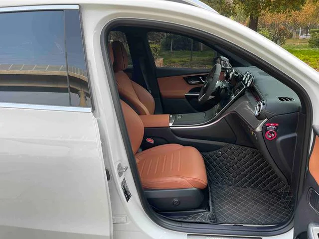 Mercedes-Benz GLC 2023 Reforma GLC 260 L 4MATIC Dinámico 5 Asiento interior foto 18 Mercedes-Benz GLC 2023 Reforma GLC 260 L 4MATIC Dinámico 5 Asiento interior foto 18