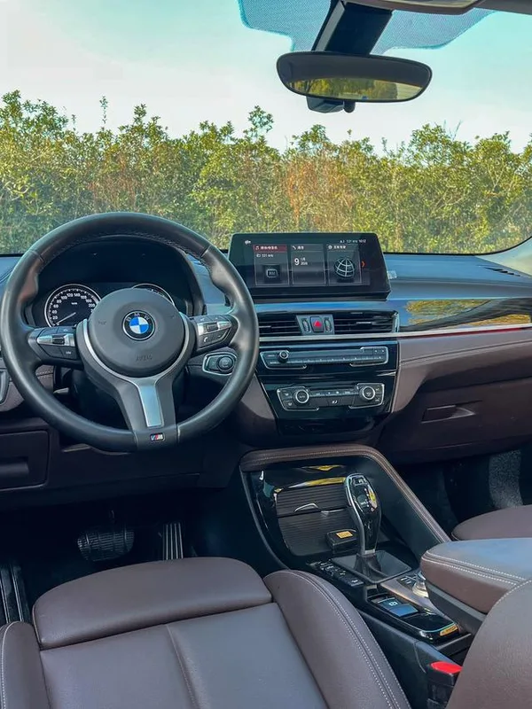 BMW X1 2022 xDrive25Li Type de luxe intérieur photo 11 BMW X1 2022 xDrive25Li Type de luxe intérieur photo 11