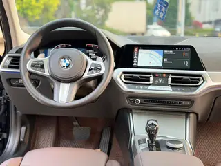 BMW 3 Series 2021 325Li M Sports Night Suit interior photo 14 BMW 3 Series 2021 325Li M Sports Night Suit interior photo 14