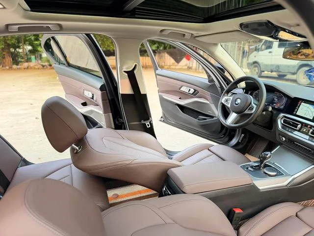 BMW 3 Series 2021 325Li M Sports Night Suit interior photo 16 BMW 3 Series 2021 325Li M Sports Night Suit interior photo 16