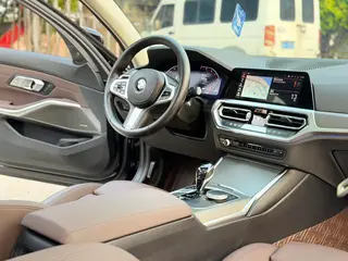 BMW 3 Series 2021 325Li M Sports Night Suit interior photo 17 BMW 3 Series 2021 325Li M Sports Night Suit interior photo 17