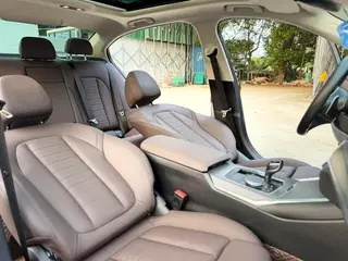 BMW 3 Series 2021 325Li M Sports Night Suit interior photo 18 BMW 3 Series 2021 325Li M Sports Night Suit interior photo 18