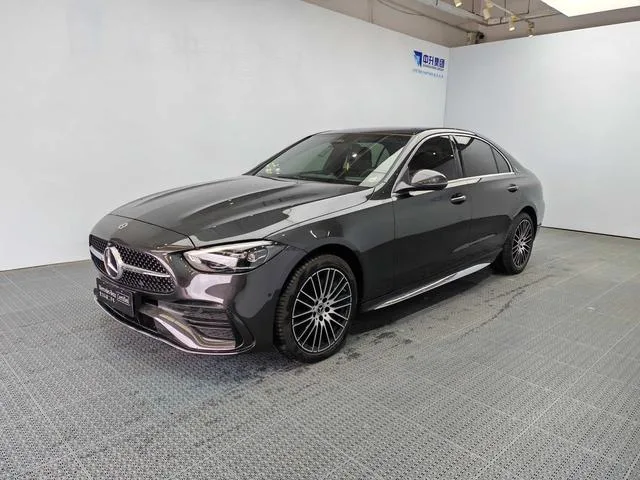 Mercedes-Benz C-Class 2024 C 260 L Version sportive extérieur photo 1 Mercedes-Benz C-Class 2024 C 260 L Version sportive extérieur photo 1
