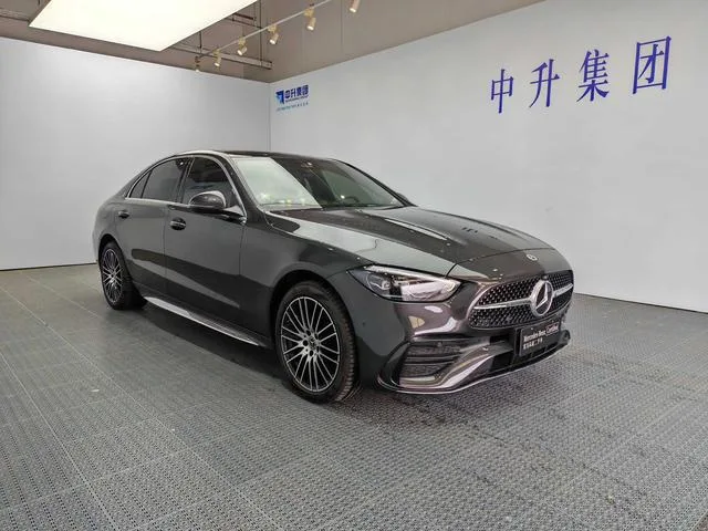 Mercedes-Benz C-Class 2024 C 260 L Version sportive extérieur photo 3 Mercedes-Benz C-Class 2024 C 260 L Version sportive extérieur photo 3