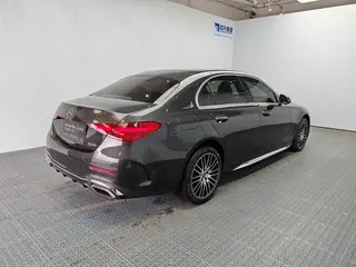 Mercedes-Benz C-Class 2024 C 260 L Version sportive extérieur photo 6 Mercedes-Benz C-Class 2024 C 260 L Version sportive extérieur photo 6