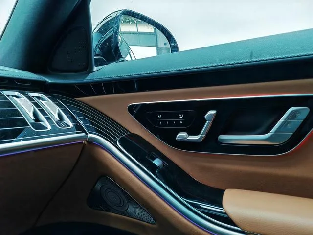 Mercedes-Benz S-Class 2024 S 450 L 4MATIC intérieur photo 15 Mercedes-Benz S-Class 2024 S 450 L 4MATIC intérieur photo 15