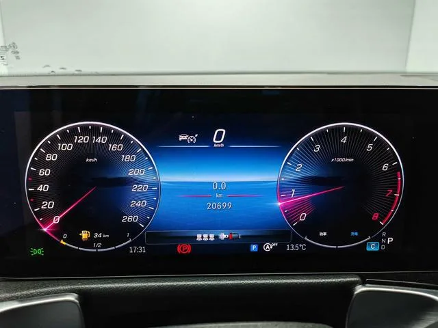 Mercedes-Benz GLB 2024 GLB 220 Dynamic exterior photo 8 Mercedes-Benz GLB 2024 GLB 220 Dynamic exterior photo 8