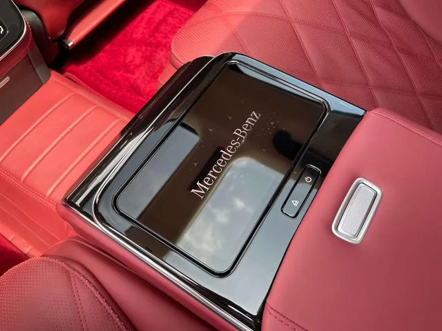 Mercedes-Benz S-Class 2023 S 450 L 4MATIC interior photo 14 Mercedes-Benz S-Class 2023 S 450 L 4MATIC interior photo 14