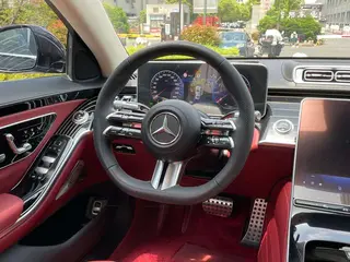 Mercedes-Benz S-Class 2023 S 450 L 4MATIC interior photo 19 Mercedes-Benz S-Class 2023 S 450 L 4MATIC interior photo 19