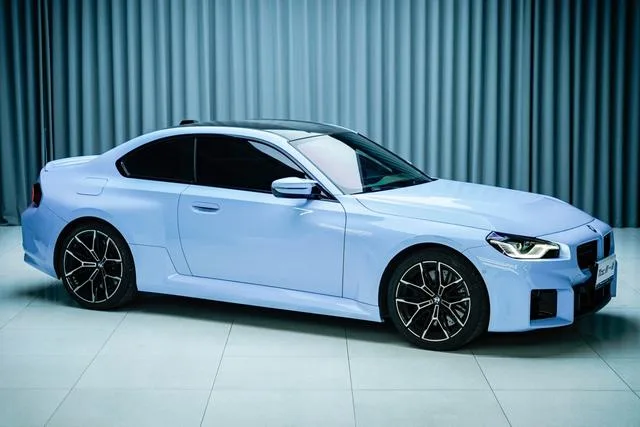 BMW M2 2023 M2 Coupé interior foto 17 BMW M2 2023 M2 Coupé interior foto 17
