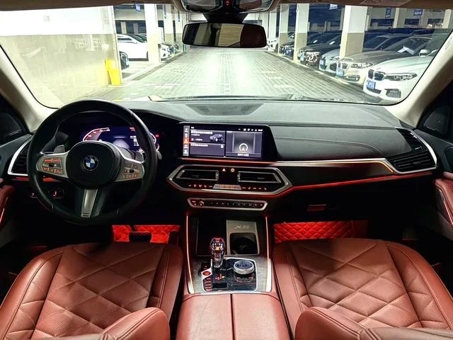 BMW X5 2022 Restyling xDrive 30Li M Sports suit interior photo 6 BMW X5 2022 Restyling xDrive 30Li M Sports suit interior photo 6