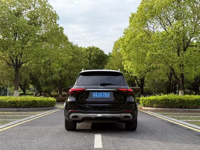 Mercedes-Benz GLE (Imported) 2024 GLE 450 4MATIC Style tendance extérieur photo 6 Mercedes-Benz GLE (Imported) 2024 GLE 450 4MATIC Style tendance extérieur photo 6