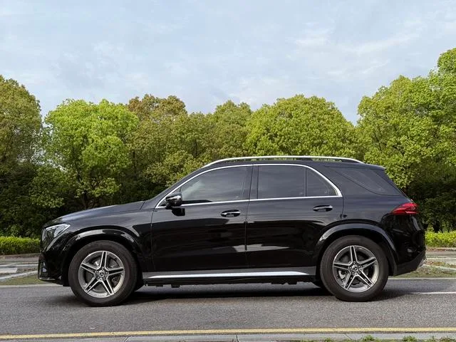 Mercedes-Benz GLE (Imported) 2024 GLE 450 4MATIC Style tendance extérieur photo 7 Mercedes-Benz GLE (Imported) 2024 GLE 450 4MATIC Style tendance extérieur photo 7