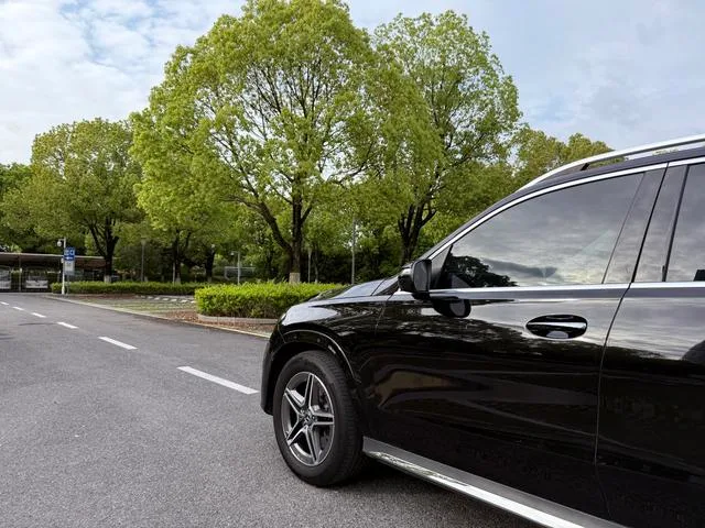 Mercedes-Benz GLE (Imported) 2024 GLE 450 4MATIC Style tendance extérieur photo 8 Mercedes-Benz GLE (Imported) 2024 GLE 450 4MATIC Style tendance extérieur photo 8