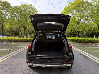 Mercedes-Benz GLE (Imported) 2024 GLE 450 4MATIC Style tendance intérieur photo 10 Mercedes-Benz GLE (Imported) 2024 GLE 450 4MATIC Style tendance intérieur photo 10