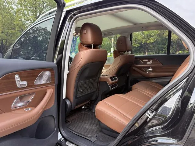 Mercedes-Benz GLE (Imported) 2024 GLE 450 4MATIC Style tendance intérieur photo 12 Mercedes-Benz GLE (Imported) 2024 GLE 450 4MATIC Style tendance intérieur photo 12