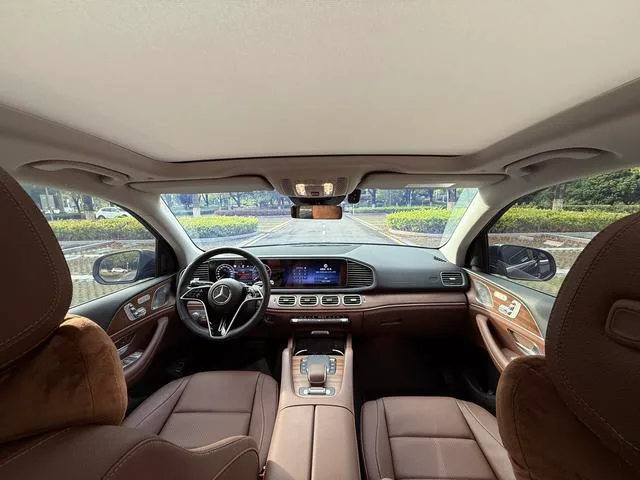 Mercedes-Benz GLE (Imported) 2024 GLE 450 4MATIC Style tendance intérieur photo 15 Mercedes-Benz GLE (Imported) 2024 GLE 450 4MATIC Style tendance intérieur photo 15