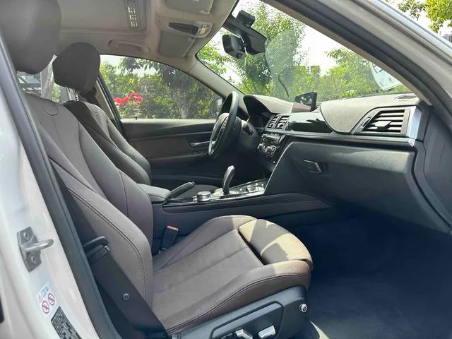 BMW 3 Series 2019 320Li Fashionable exterior photo 8