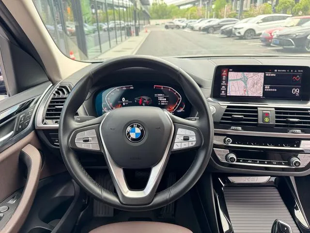 BMW X3 2021 xDrive25i Luxury Set interior photo 10 BMW X3 2021 xDrive25i Luxury Set interior photo 10