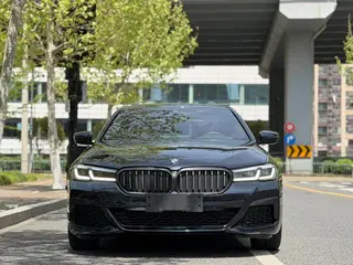 BMW 5 Series 2021 525i M Sports suit exterior photo 2