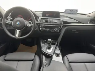 BMW 3 Series 2017 320Li M Sporty interior photo 9 BMW 3 Series 2017 320Li M Sporty interior photo 9