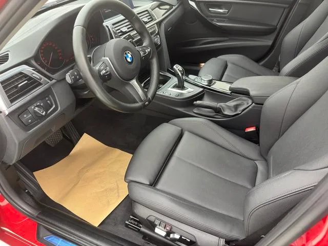BMW 3 Series 2017 320Li M Sporty interior photo 10 BMW 3 Series 2017 320Li M Sporty interior photo 10