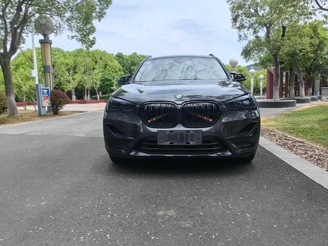 BMW X1 2020 sDrive25Li Leading Type exterior photo 2 BMW X1 2020 sDrive25Li Leading Type exterior photo 2