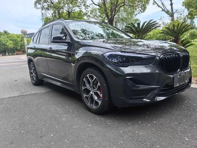 BMW X1 2020 sDrive25Li Leading Type exterior photo 8 BMW X1 2020 sDrive25Li Leading Type exterior photo 8