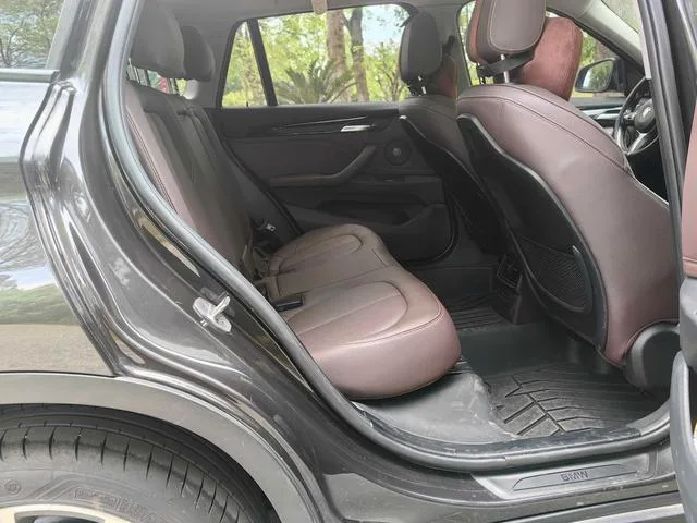 BMW X1 2020 sDrive25Li Leading Type interior photo 10 BMW X1 2020 sDrive25Li Leading Type interior photo 10