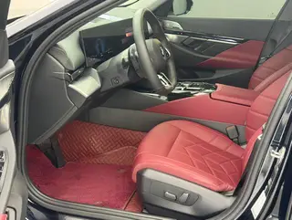 BMW 5 Series 2025 530Li Leading Type Luxury Set exterior photo 7