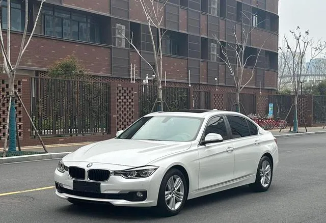 BMW 3 Series 2017 320Li Fashionable exterior photo 1 BMW 3 Series 2017 320Li Fashionable exterior photo 1