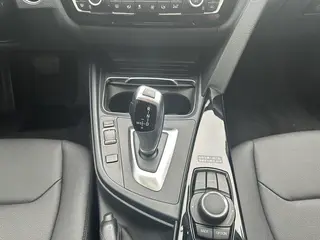 BMW 3 Series 2017 320Li Fashionable interior photo 14 BMW 3 Series 2017 320Li Fashionable interior photo 14